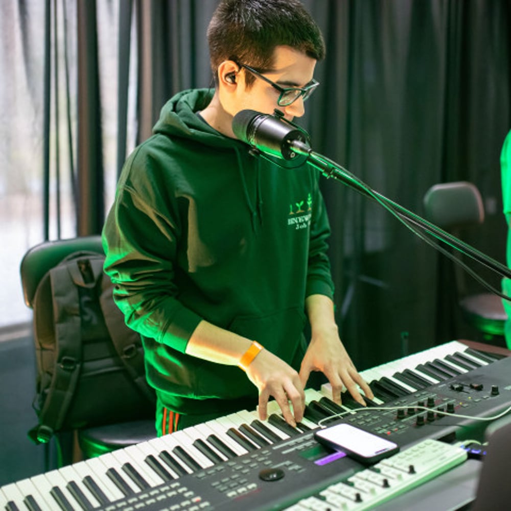 Profile thumbnail image for Keyboardist, Santiago C