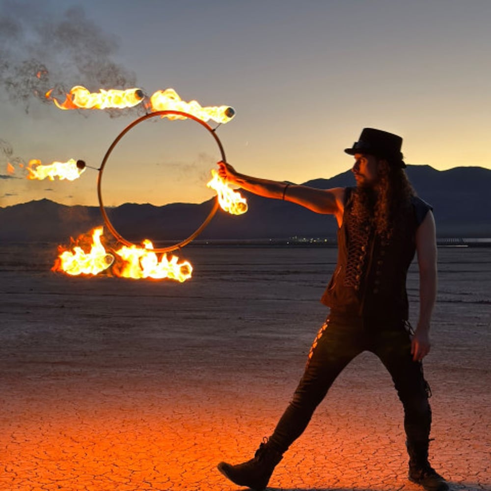 Profile thumbnail image for Kyro Krispy Fire and Light Performances