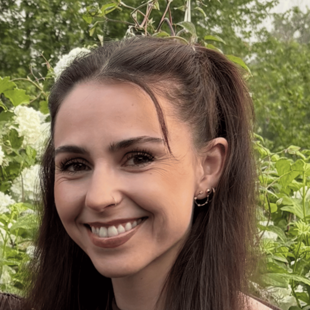 Profile thumbnail image for Laura's Bartending