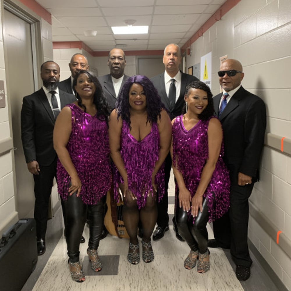 Profile thumbnail image for LaVon & The Vonettes (&Band)