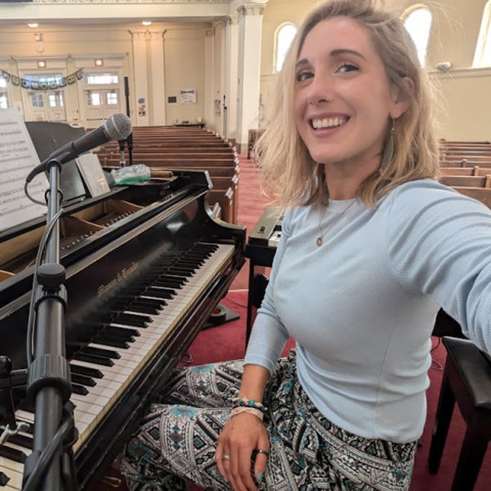 Profile thumbnail image for Leah Jones Piano & Keyboard Music