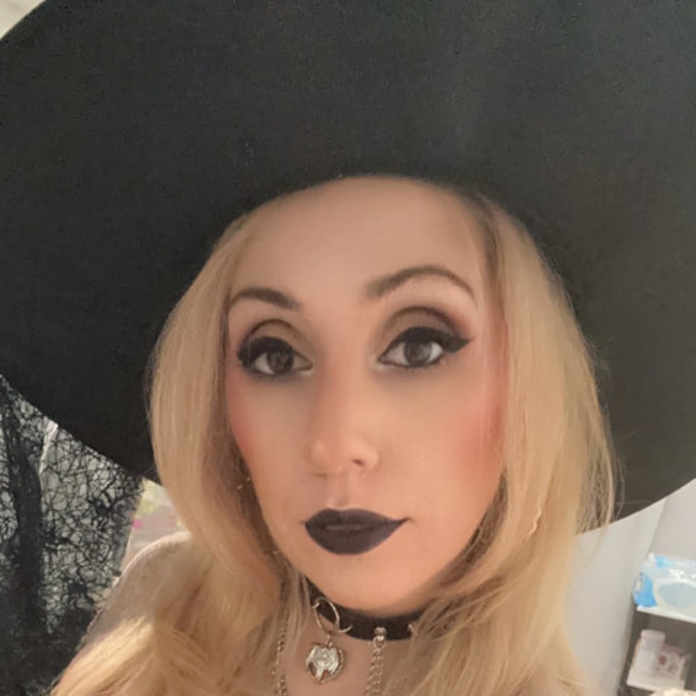 Profile thumbnail image for Luna's Psychic Insights
