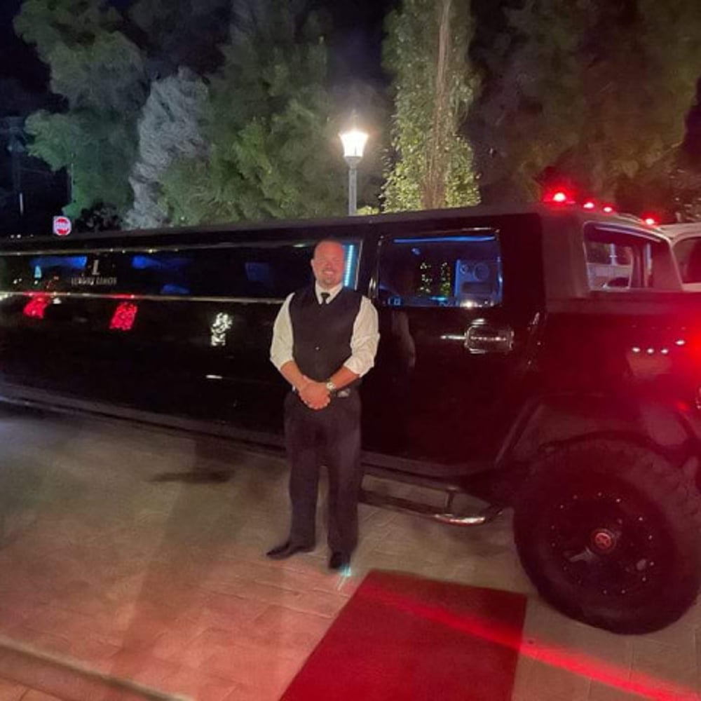 Profile thumbnail image for Luxury Limos Party Dept.