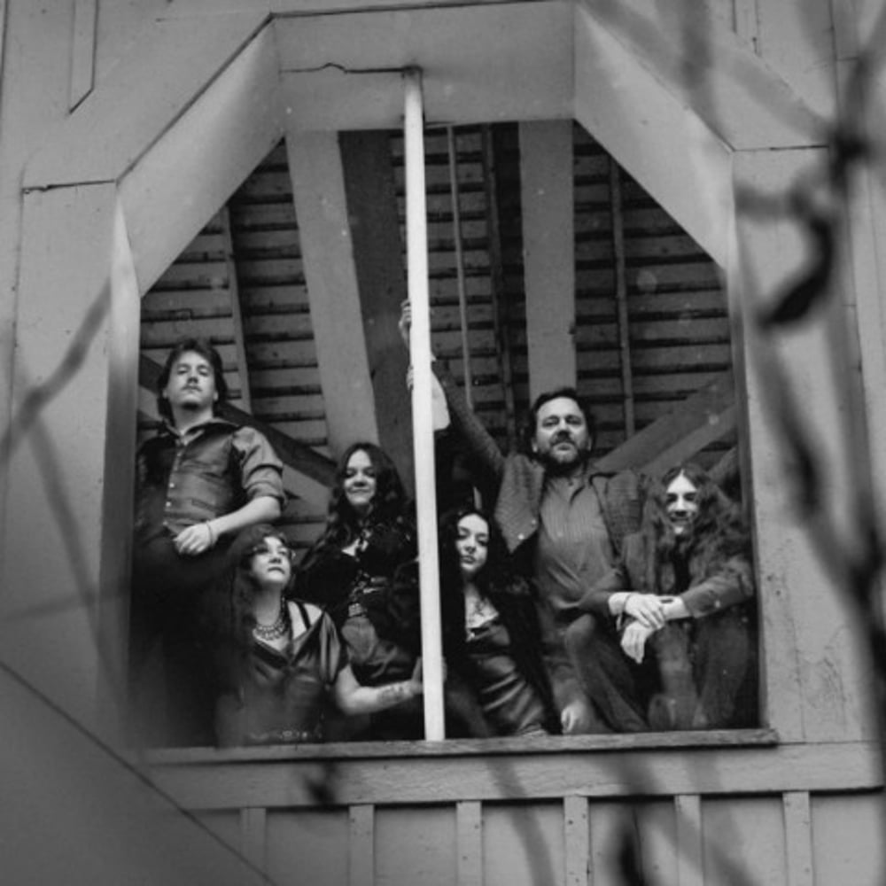 Profile thumbnail image for Lynx Family Band