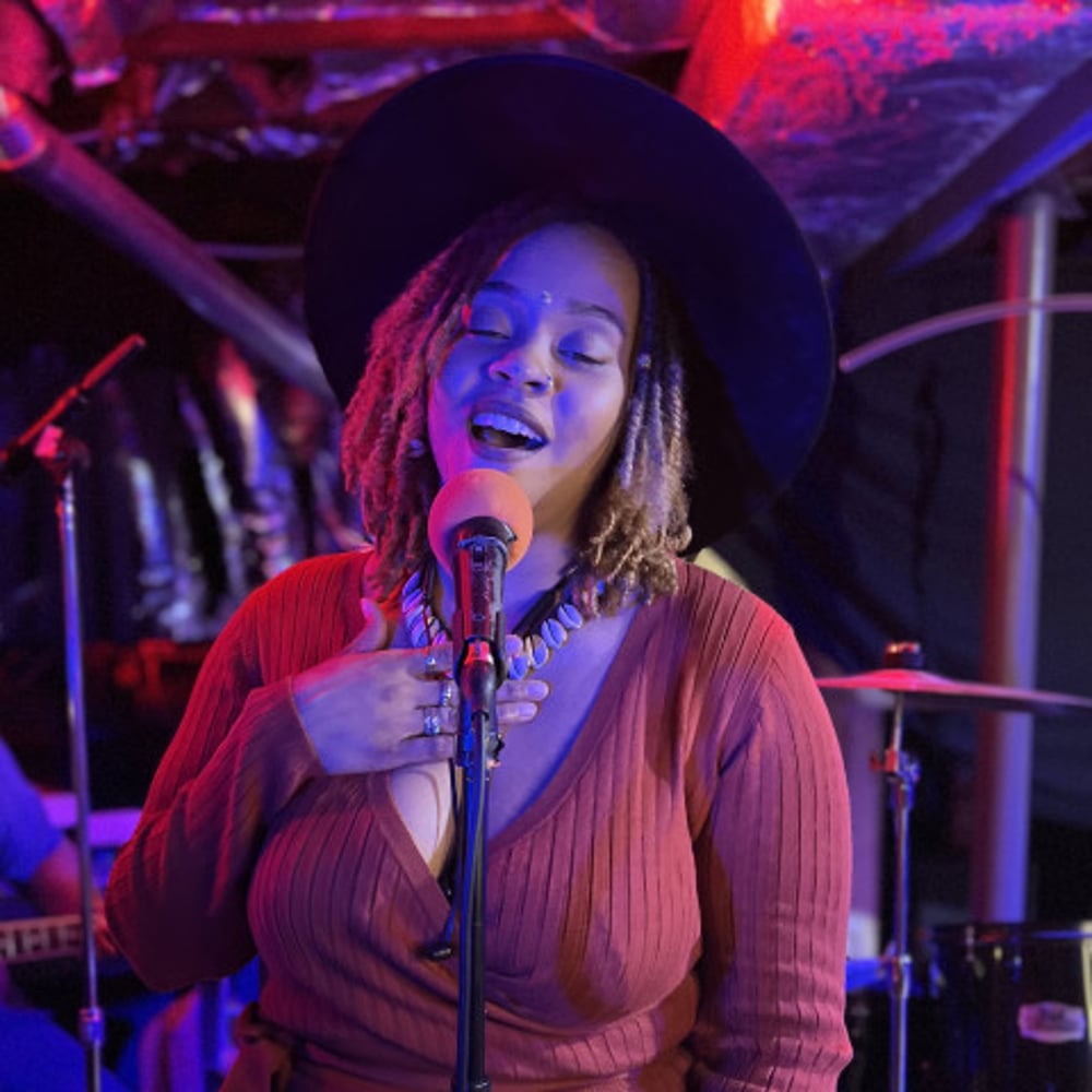 Profile thumbnail image for LyriQ LaShay and the Soul Band