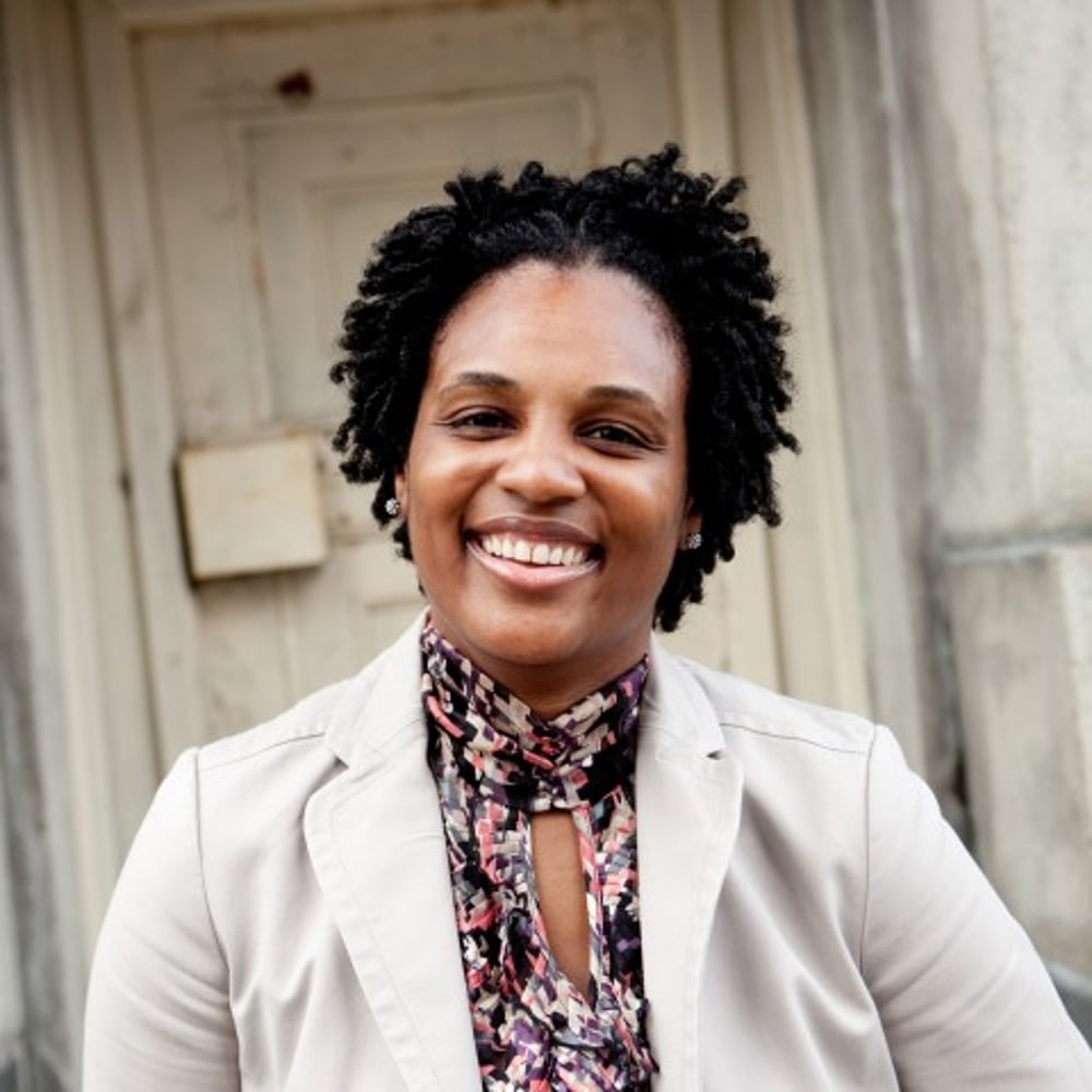 Profile thumbnail image for Lyzette Williams Photography