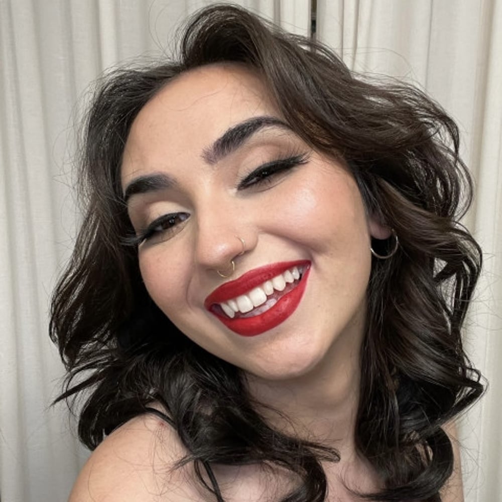 Profile thumbnail image for Makeup by Dailyn