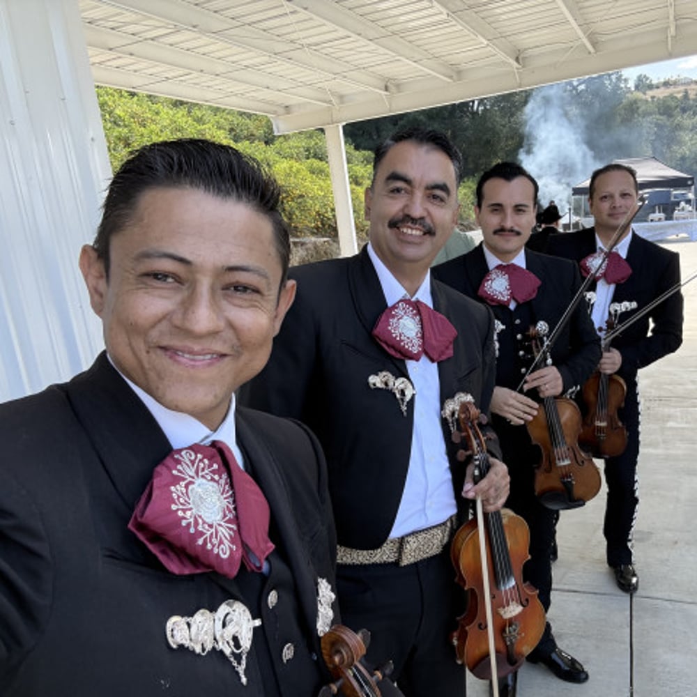 Profile thumbnail image for Mariachi Nuevo Caxcan