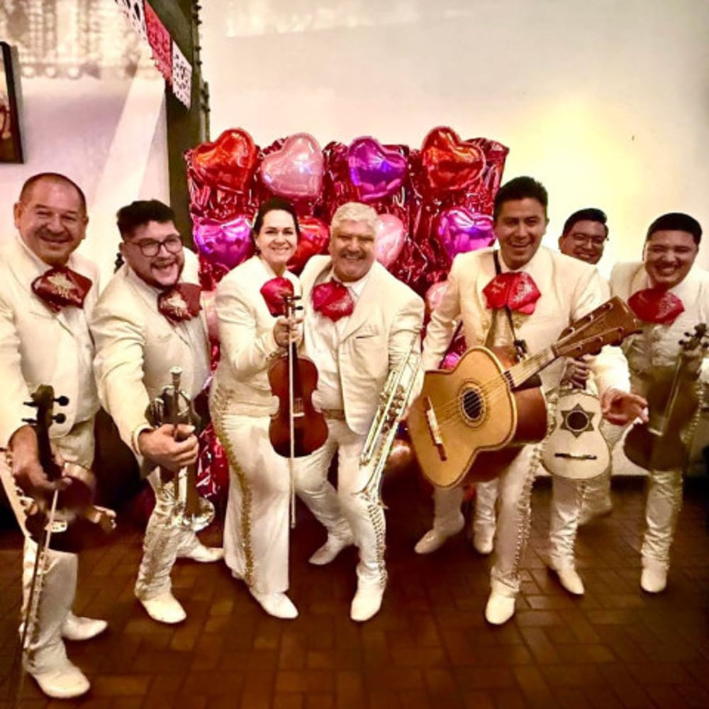 Profile thumbnail image for Mariachi Reyes de Mexico