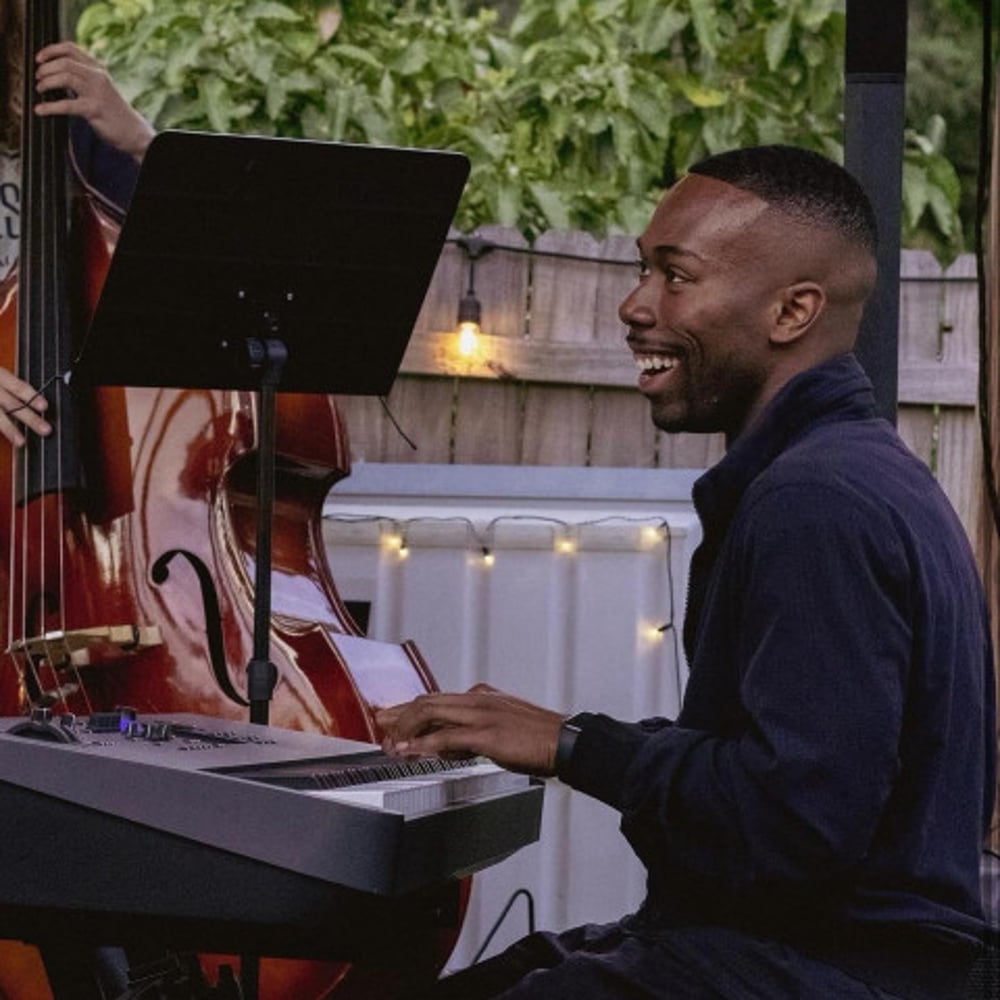 Profile thumbnail image for Mario Evans Piano