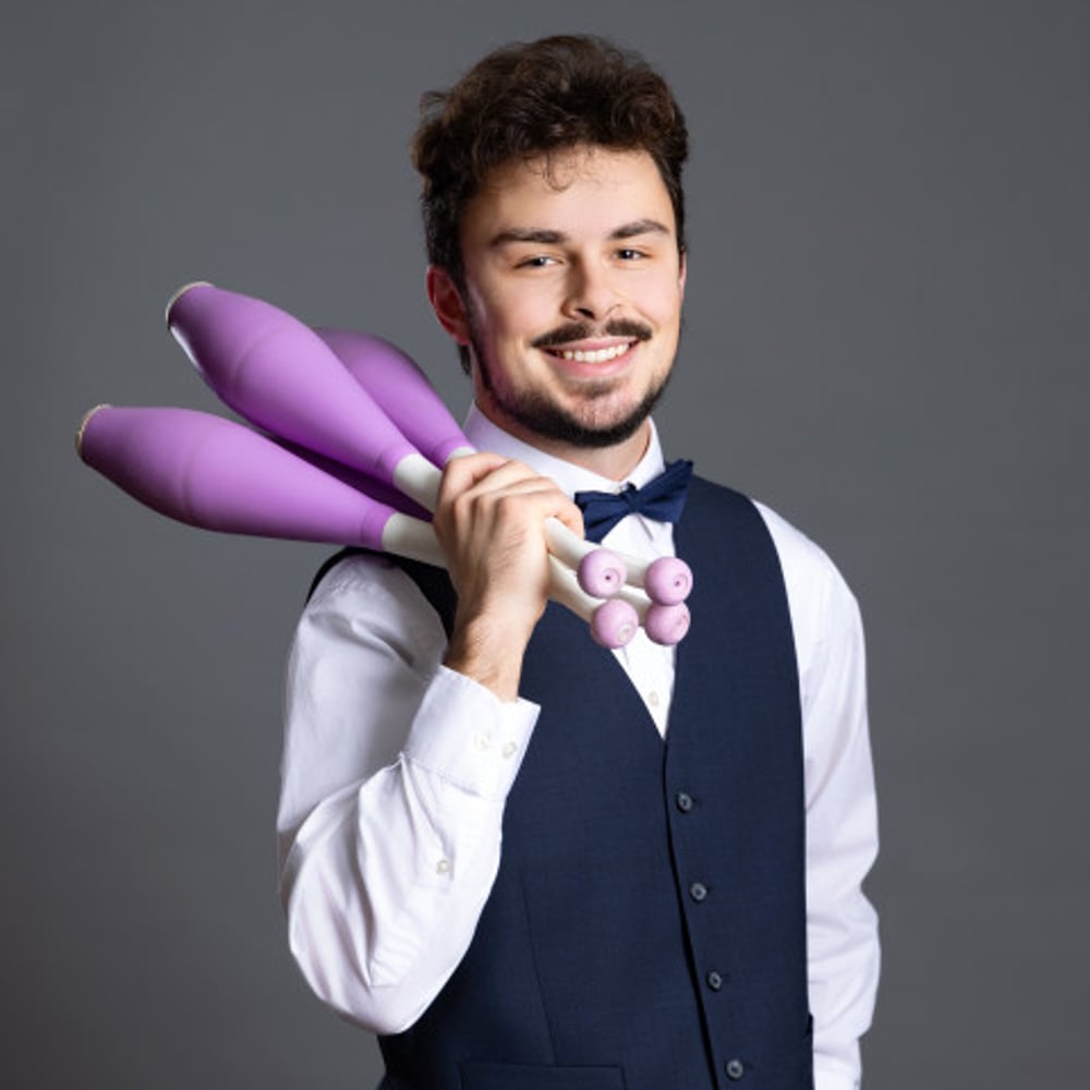 Profile thumbnail image for Mark Fiore - Professional Juggler