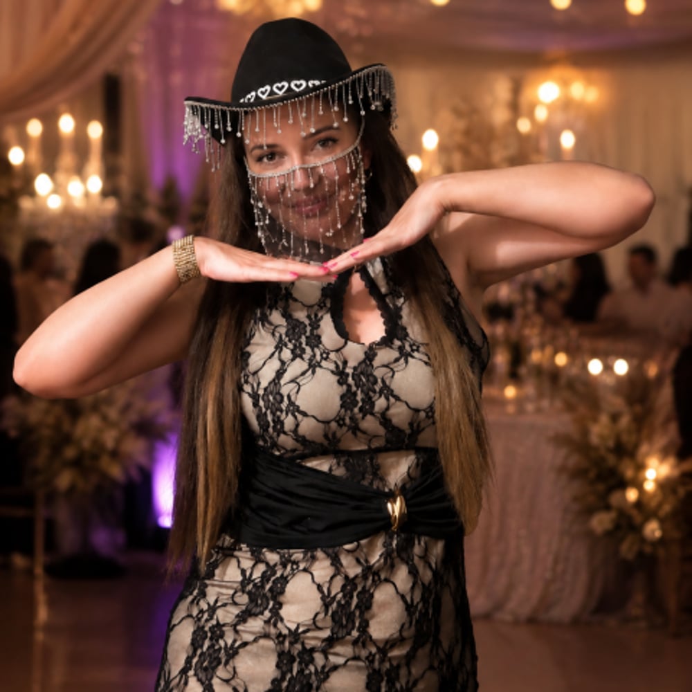 Profile thumbnail image for Meri Belly Dancer ⭐
