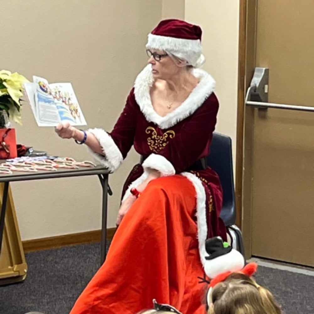 Profile thumbnail image for Mrs. Linda Claus