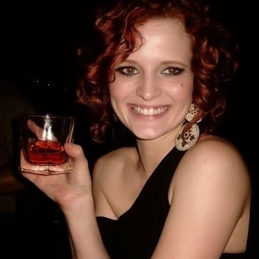 Profile thumbnail image for Elisabeth's Professional Private Bartending