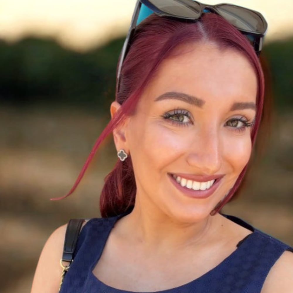 Profile thumbnail image for Psychic Readings by Apple