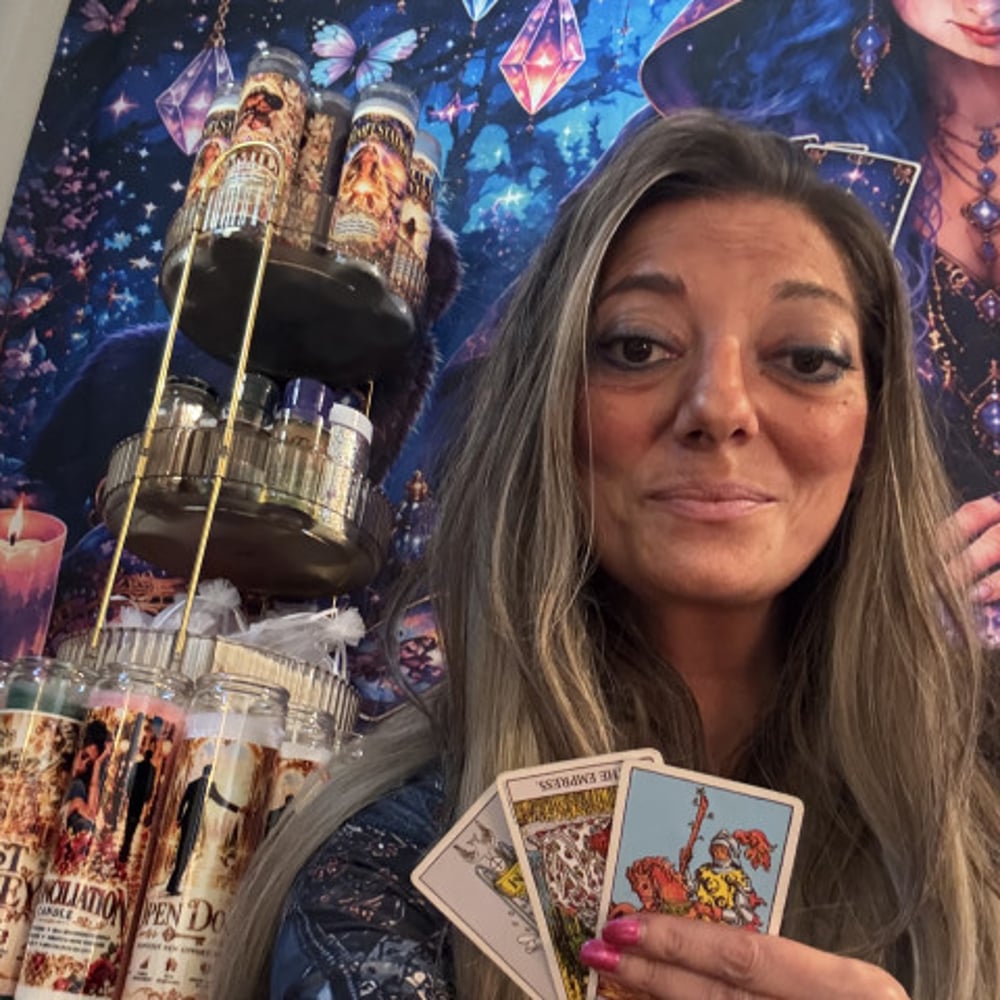 Profile thumbnail image for Psychic Sister Liz