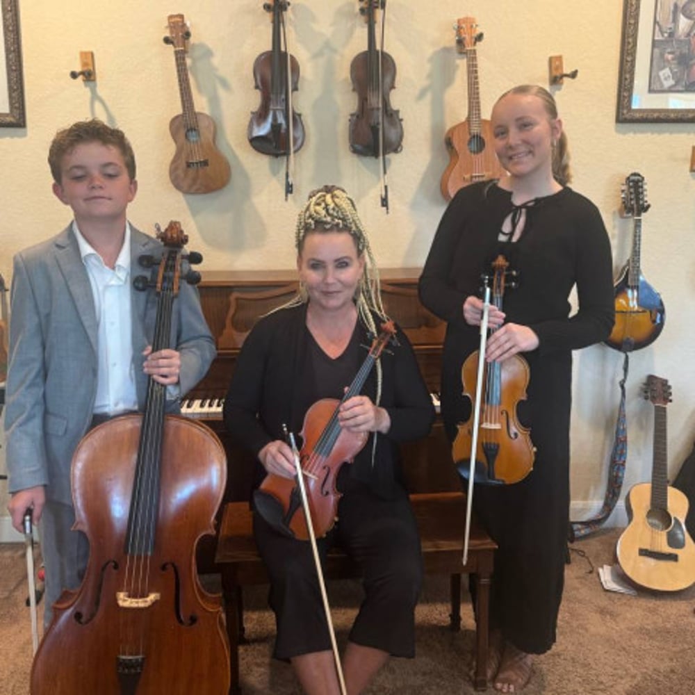 Profile thumbnail image for Pura Vida Scholes Family Trio or Quartet