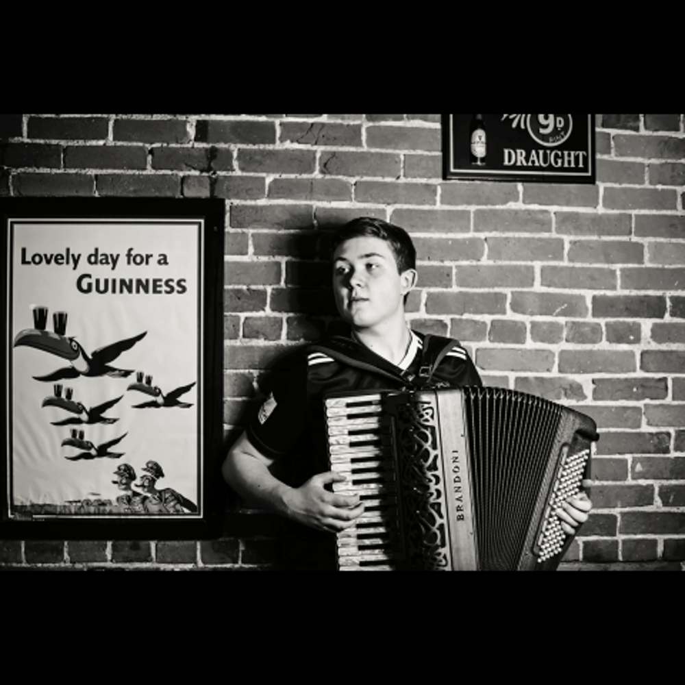 Profile thumbnail image for Roen Fraser Music