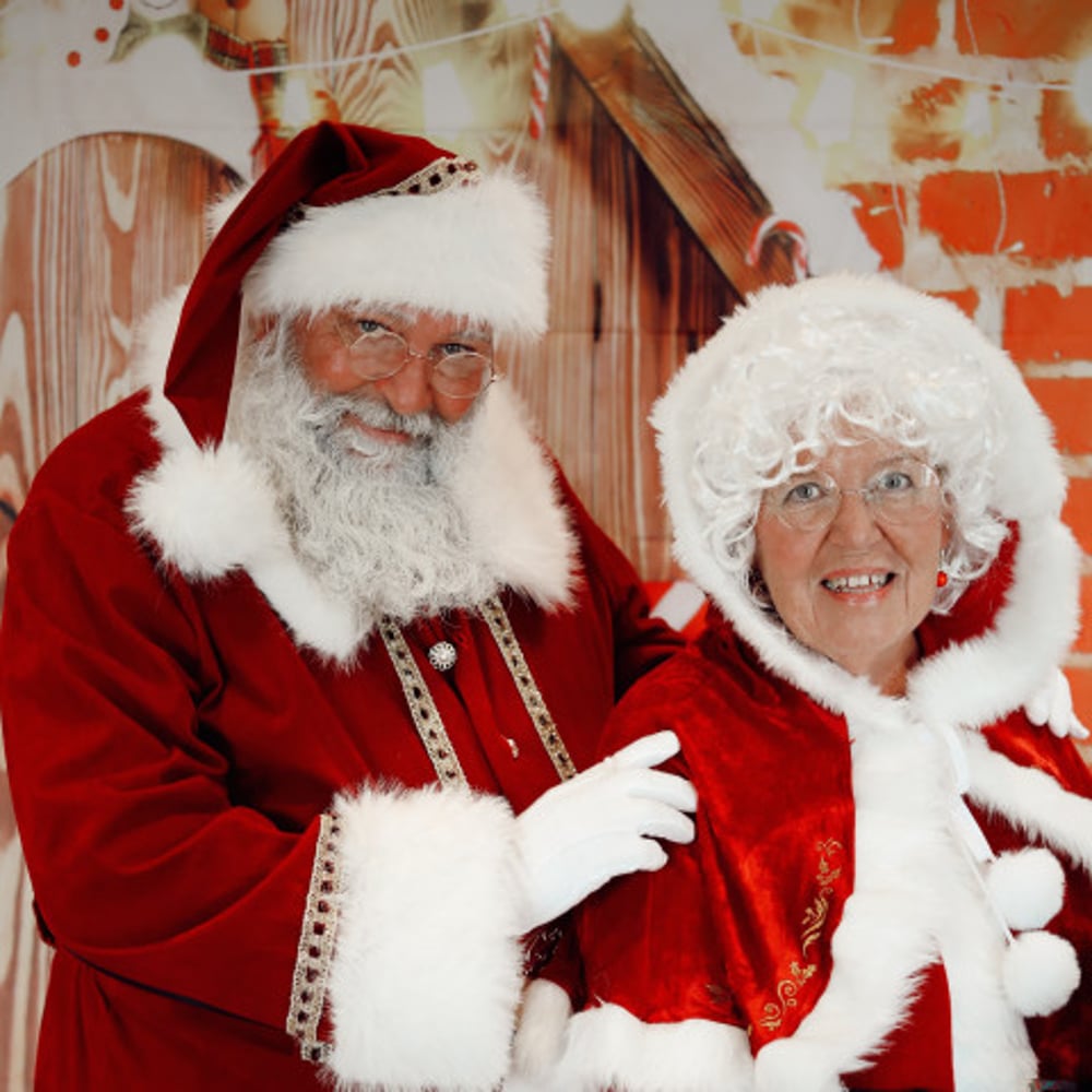Profile thumbnail image for Santa Paul & Mrs. C