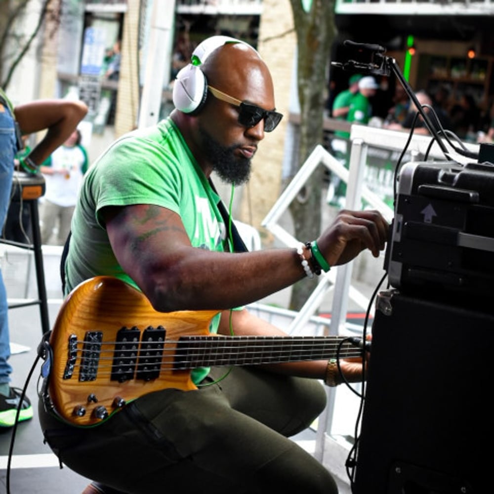 Profile thumbnail image for Seasoned Bassist for Hire