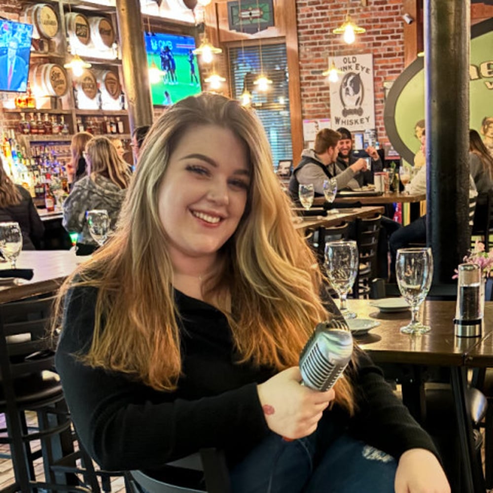 Profile thumbnail image for Siri Sings