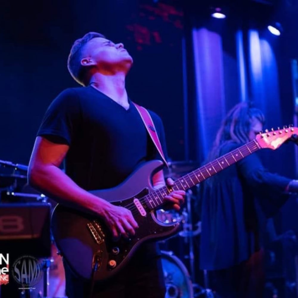 Profile thumbnail image for Slick Guitar Player