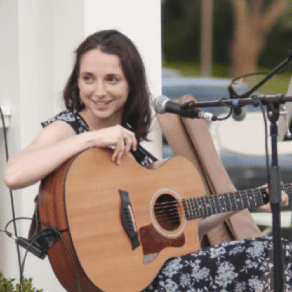 Profile thumbnail image for Emma Rehfeld - Songleader