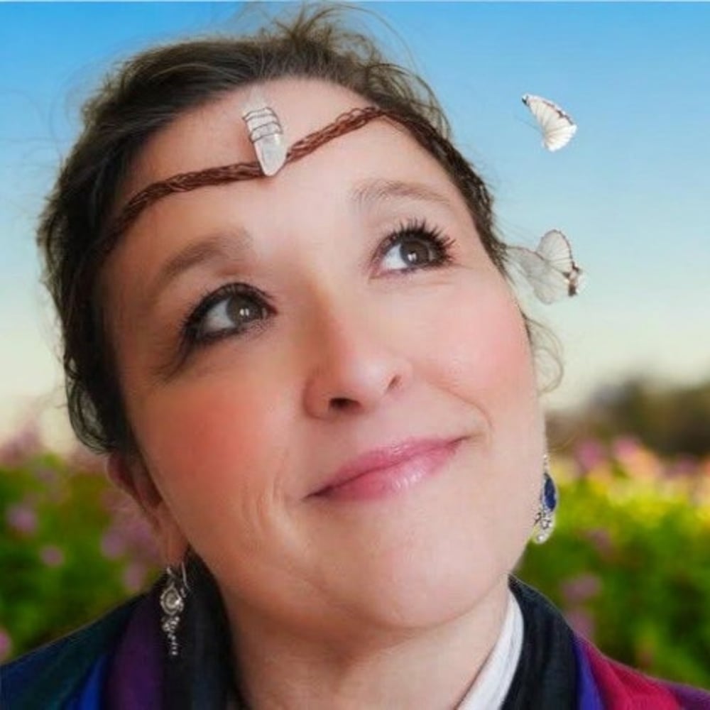 Profile thumbnail image for Soul Bright Tarot and Oracle Readings