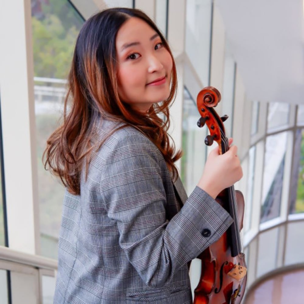 Profile thumbnail image for SuMin.K (Violinist & Composer)