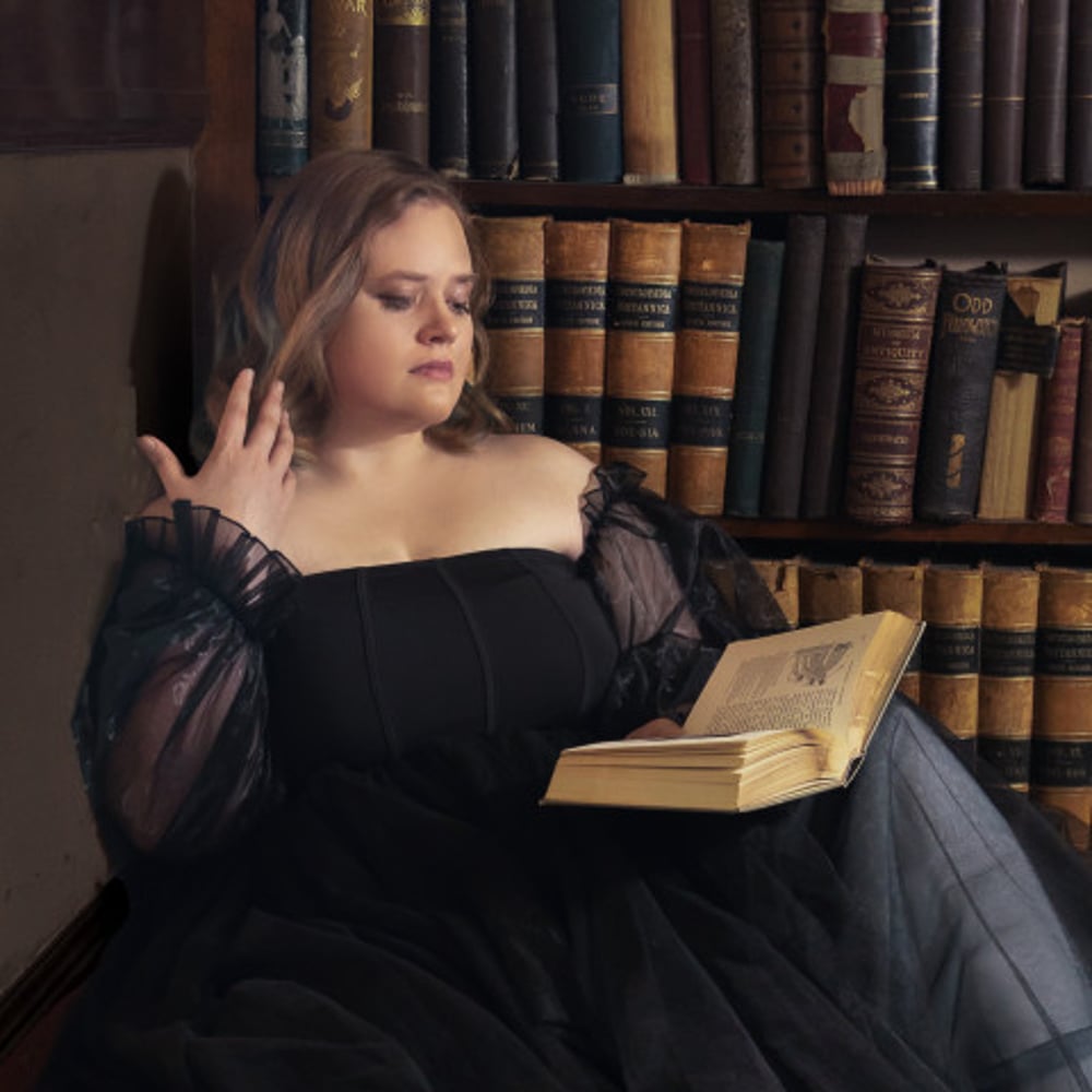 Profile thumbnail image for Tarot Entertainment with Denise