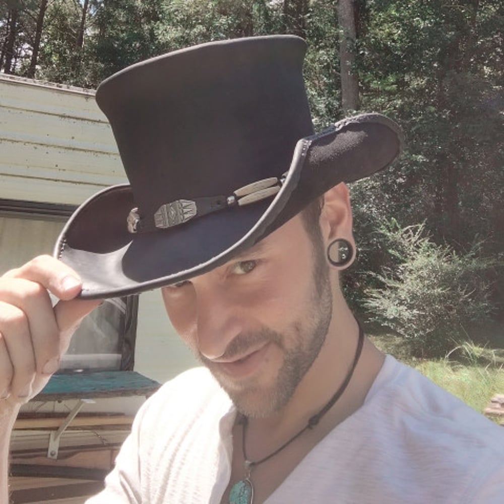 Profile thumbnail image for Top Hat Benny