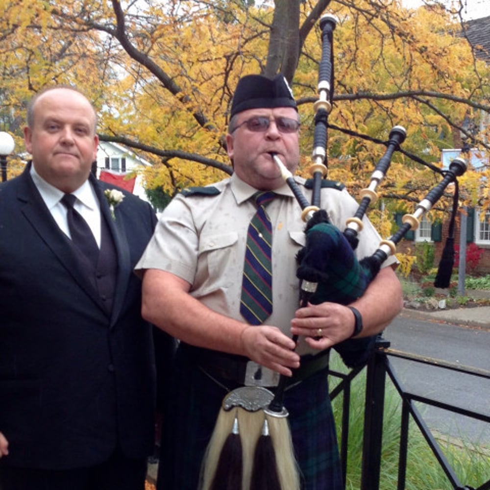 Profile thumbnail image for Traditional Scottish Piper