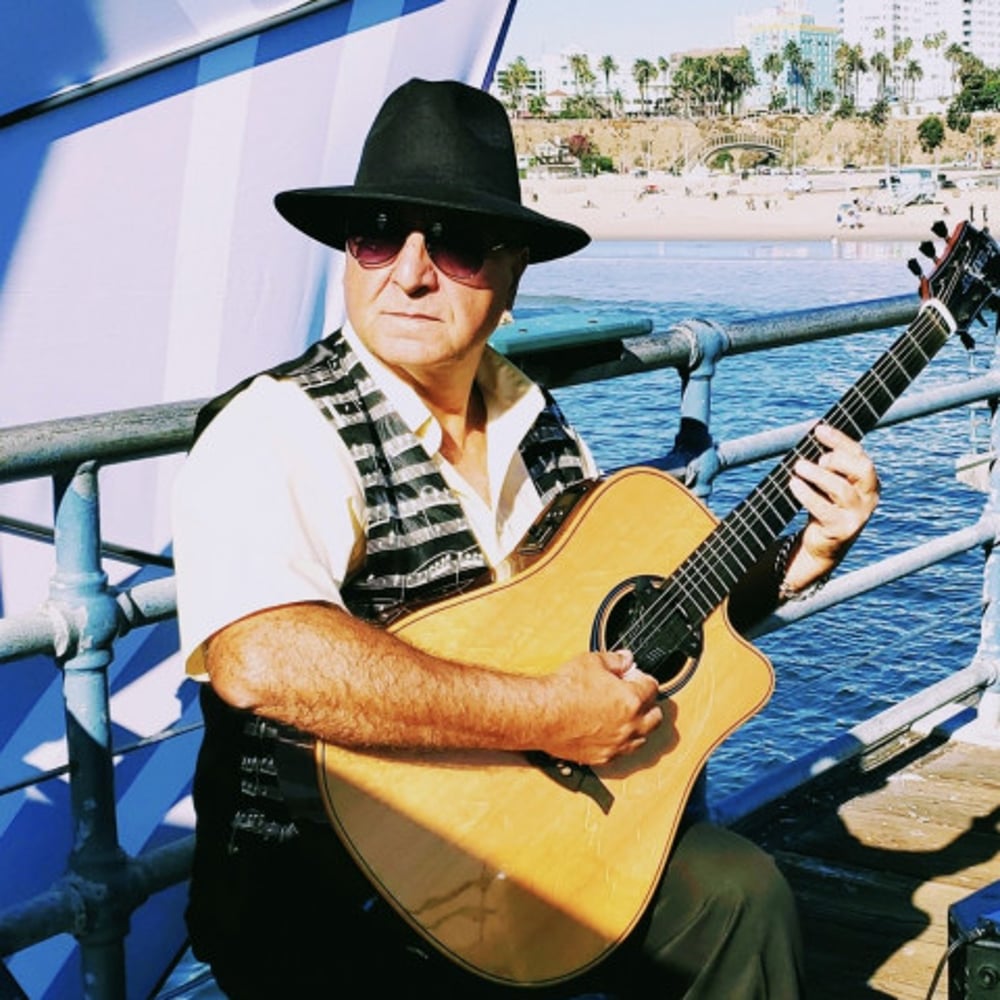 Profile thumbnail image for Unique Performer for all occasions