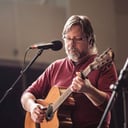 Acoustic Guitarist, Gavin Caster
