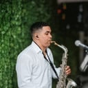 Alfredo - Live Saxophone