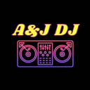 Ana &amp; Juli DJing