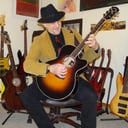 Art Vylan - The Strummin' Scoundrel