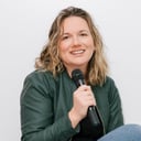 Davina Marie speaks, jokes, writes