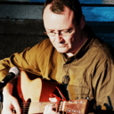 Folk/Rock Singer/Guitarist - TOM QUINN
