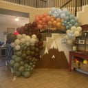 Hey Girl Hey Balloon Arches and Decor