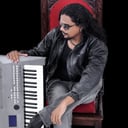 Keyboardist Who Loves The 80s