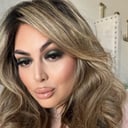 Make up by Leslie