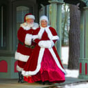 Santa Tom