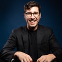 Strolling Magic and Custom Magic Shows