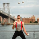 Vova Juggler