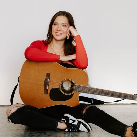 Hire Riley Braker - Country Singer in Nixa, MO | GigSalad