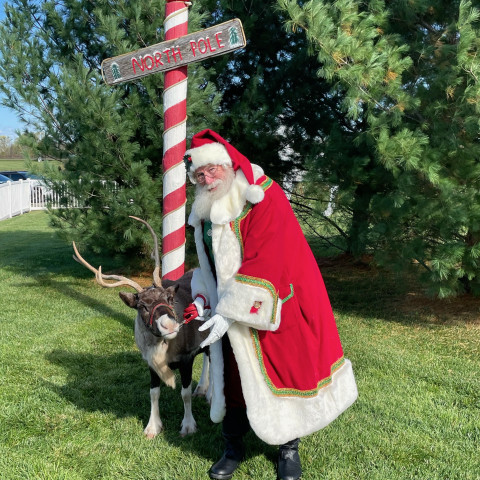 Hire Santa Dan - Santa Claus in Grand Blanc, MI | GigSalad