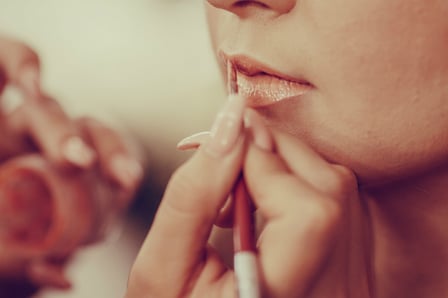 4 Reasons You Need a Wedding Day Makeup Artist