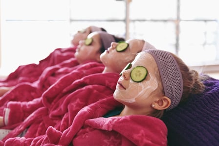 How to Throw a Glamorous Kids Spa Party