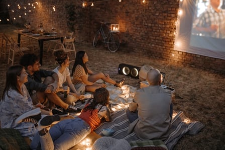 Fun Ideas for a Cozy Backyard Movie Night
